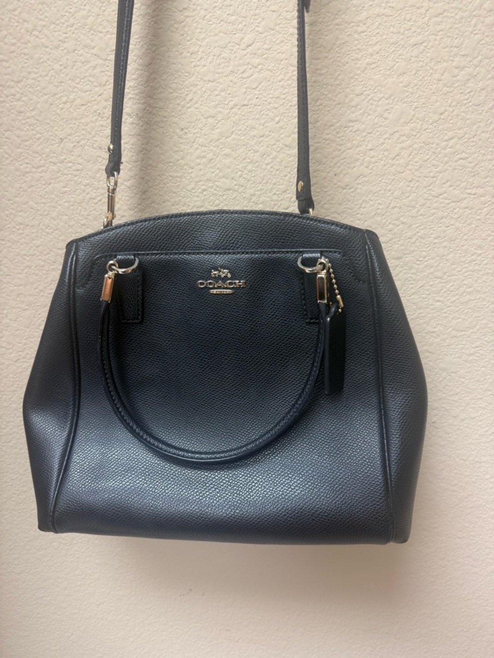 Coach Black Pebbled Leather Satchel with Gold Accents🖤